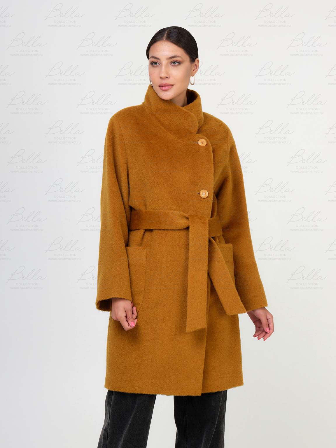 Bella collection пальто. Пудровое пальто Bella collection. Пальто горчичного цвета зима с капюшоном а образное.